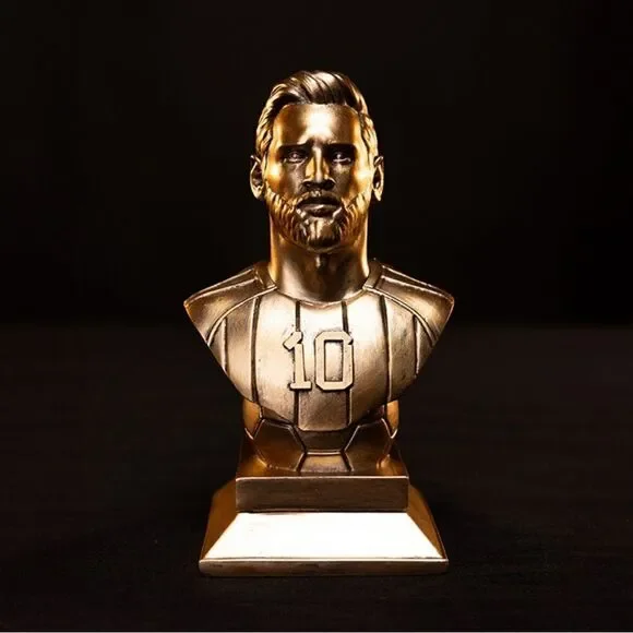 LIONEL LEO MESSI Bust Statue Figurine Sculpture Legendary Soccer Player Decor - Picture 2 of 8